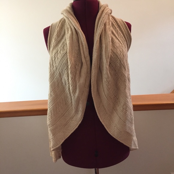Market & Spruce Sweaters - Market & Spruce Knitted Vest